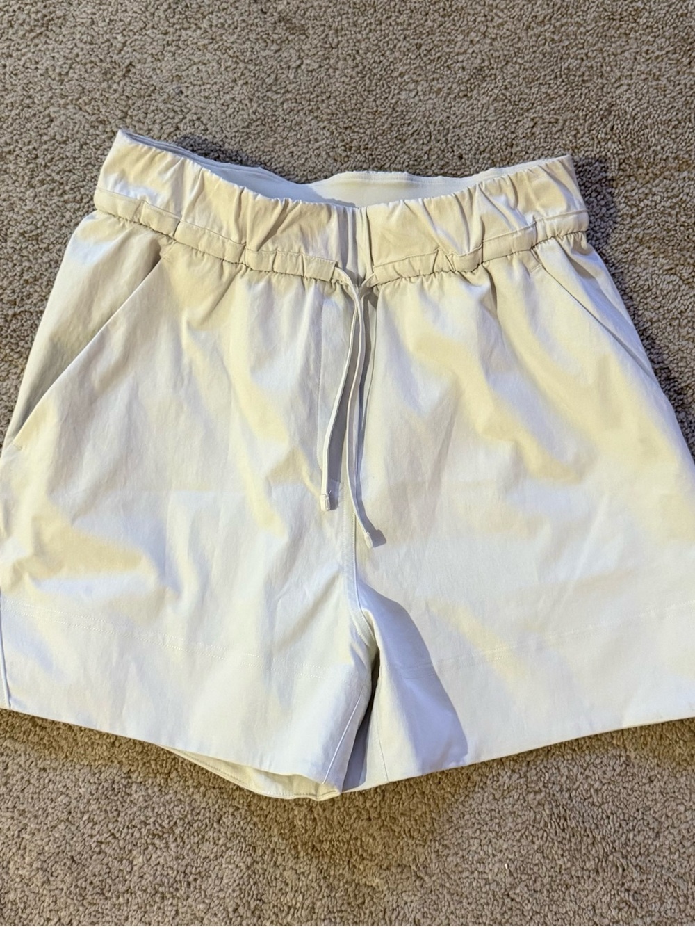 Lululemon Cinchable Waist High Rise Woven Shorts in Sundance Size XXS - Picture 6 of 9